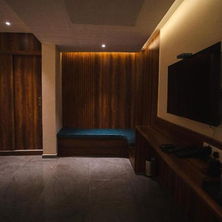 Hotel Aasare Inn บังกาลอร์ ภายนอก รูปภาพ
