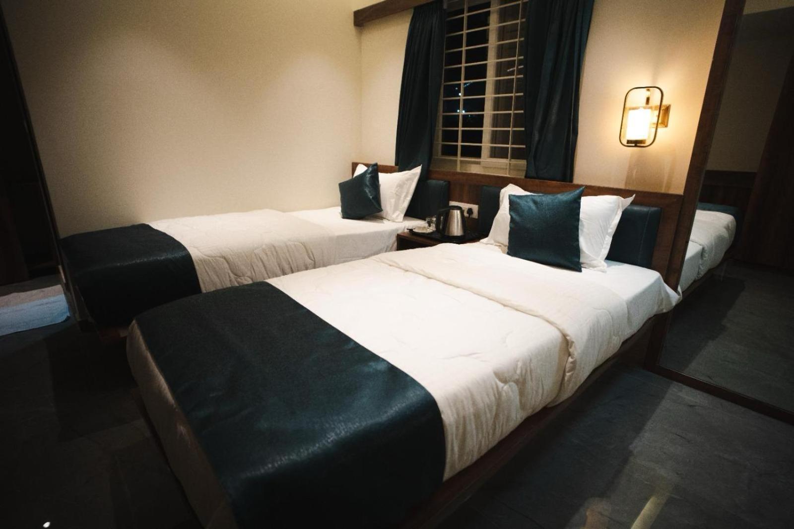 Hotel Aasare Inn บังกาลอร์ ภายนอก รูปภาพ